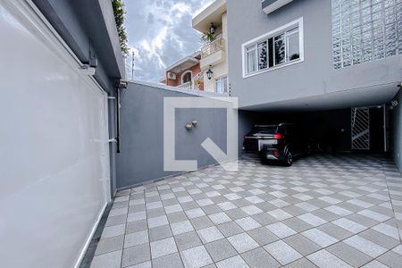 Casa à venda com 300m², 4 quartos e 4 vagas Casa à venda com 300m², 4 quartos e 4 vagasÁrea comum