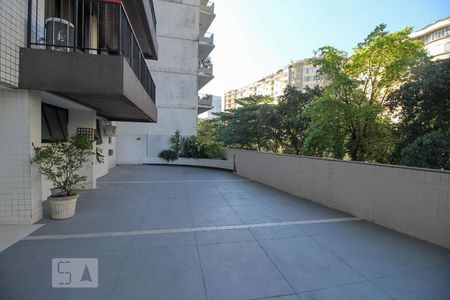 Apartamento à venda com 95m², 2 quartos e 1 vagaÁrea comum