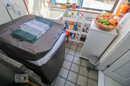 Apartamento à venda com 95m², 2 quartos e 1 vagaÁrea de Serviço