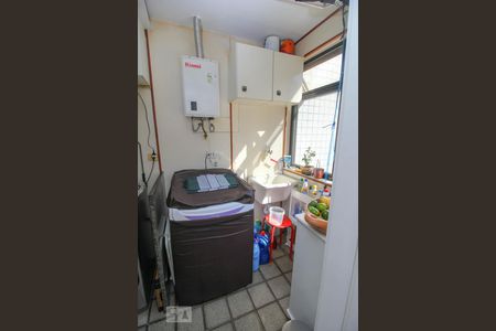 Apartamento à venda com 95m², 2 quartos e 1 vagaÁrea de Serviço