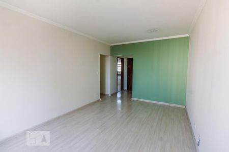 Apartamento à venda com 83m², 2 quartos e 1 vaga Apartamento à venda com 83m², 2 quartos e 1 vagaSala