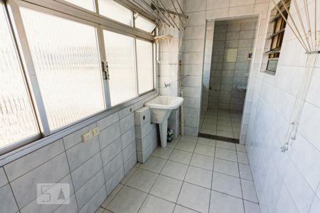 Apartamento à venda com 83m², 2 quartos e 1 vaga Apartamento à venda com 83m², 2 quartos e 1 vagaLavanderia