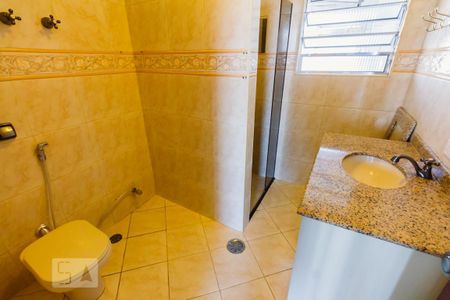 Apartamento à venda com 83m², 2 quartos e 1 vaga Apartamento à venda com 83m², 2 quartos e 1 vagaBanheiro