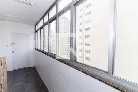 Apartamento para alugar com 195m², 3 quartos e 1 vagaÁrea de Serviço