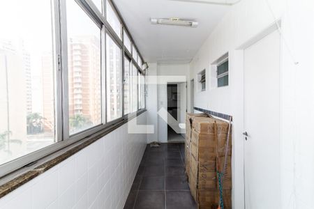 Apartamento para alugar com 195m², 3 quartos e 1 vagaÁrea de Serviço