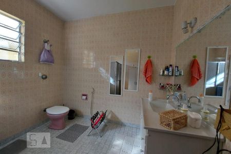 Casa à venda com 150m², 2 quartos e 3 vagasBanheiro