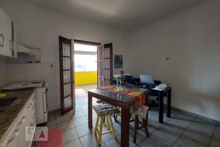 Casa à venda com 150m², 2 quartos e 3 vagasCozinha