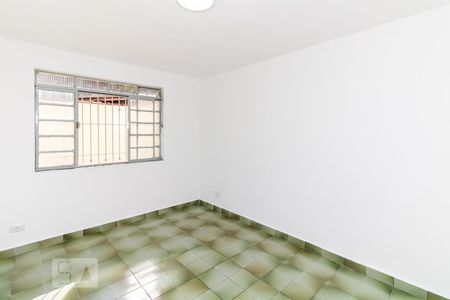 Casa para alugar com 35m², 1 quarto e 1 vagaQuarto