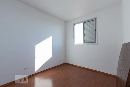 Quarto 2 de apartamento para alugar com 2 quartos, 55m² em Jardim Guadalajara, Sorocaba