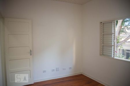 Quarto 01 de casa para alugar com 2 quartos, 80m² em Vila Bertioga, São Paulo
