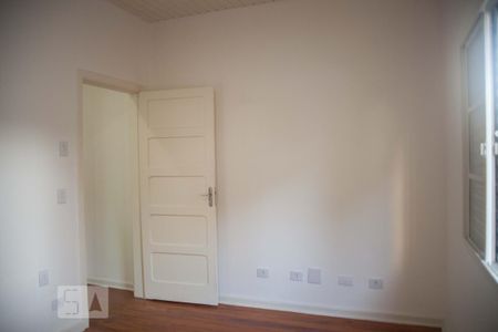 Quarto 01 de casa para alugar com 2 quartos, 80m² em Vila Bertioga, São Paulo