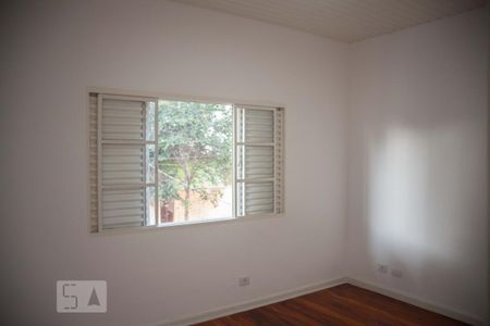 Quarto 01 de casa para alugar com 2 quartos, 80m² em Vila Bertioga, São Paulo