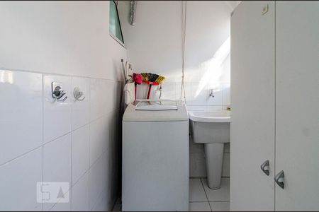 Apartamento à venda com 68m², 2 quartos e 1 vagaÁrea de serviço