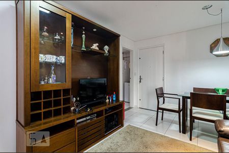 Apartamento à venda com 68m², 2 quartos e 1 vagaSala