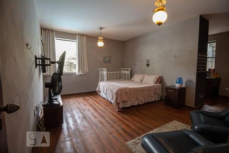 Casa à venda com 600m², 6 quartos e 3 vagasSuíte