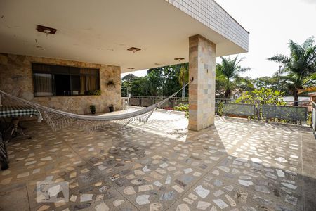 Casa à venda com 600m², 6 quartos e 3 vagasvaranda