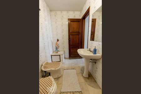 Casa à venda com 600m², 6 quartos e 3 vagasBanheiro Social