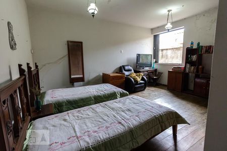 Casa à venda com 600m², 6 quartos e 3 vagasQuarto 2