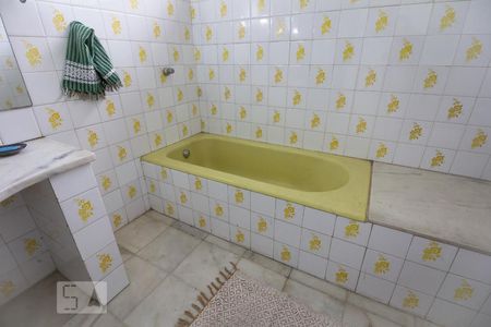 Casa à venda com 600m², 6 quartos e 3 vagasBanheiro Social