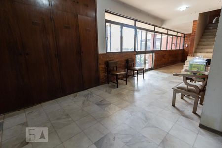 Casa à venda com 600m², 6 quartos e 3 vagasCorredor