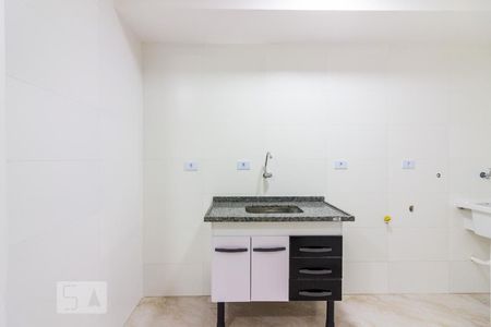 Cozinha de apartamento para alugar com 1 quarto, 31m² em Vila Aurora (zona Norte), São Paulo