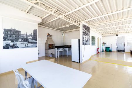 Apartamento à venda com 63m², 2 quartos e sem vagaÁrea comum - Churrasqueira e Salão de Festas 