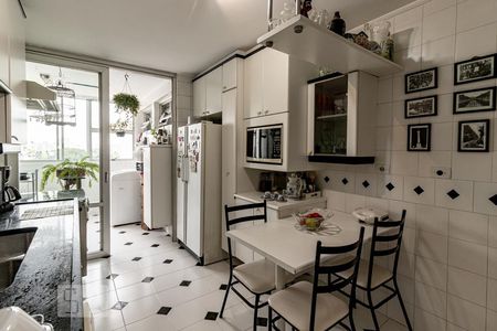 Apartamento à venda com 112m², 3 quartos e 1 vagaCozinha