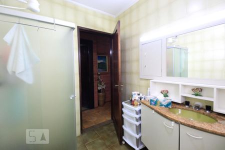 Casa à venda com 350m², 5 quartos e 4 vagas Casa à venda com 350m², 5 quartos e 4 vagasBanheiro Social