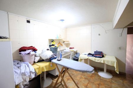 Casa à venda com 350m², 5 quartos e 4 vagas Casa à venda com 350m², 5 quartos e 4 vagasEdícula - Quarto 1