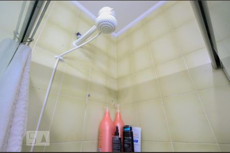 Casa à venda com 350m², 5 quartos e 4 vagas Casa à venda com 350m², 5 quartos e 4 vagasBanheiro Social