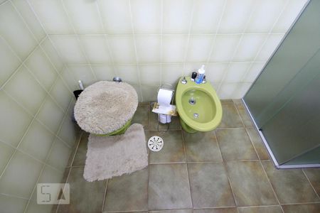 Casa à venda com 350m², 5 quartos e 4 vagas Casa à venda com 350m², 5 quartos e 4 vagasBanheiro Social