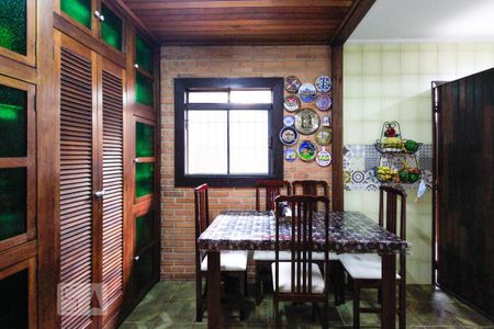 Casa à venda com 350m², 5 quartos e 4 vagas Casa à venda com 350m², 5 quartos e 4 vagasCopa