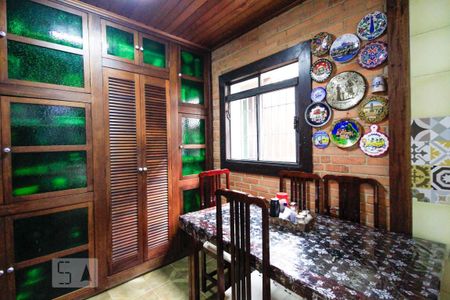 Casa à venda com 350m², 5 quartos e 4 vagas Casa à venda com 350m², 5 quartos e 4 vagasCopa