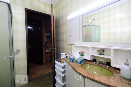Casa à venda com 350m², 5 quartos e 4 vagas Casa à venda com 350m², 5 quartos e 4 vagasBanheiro Social