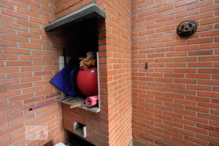 Casa à venda com 350m², 5 quartos e 4 vagas Casa à venda com 350m², 5 quartos e 4 vagasÁrea comum - Churrasqueira