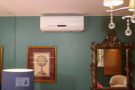 Casa de condomínio à venda com 570m², 5 quartos e 4 vagas Casa de condomínio à venda com 570m², 5 quartos e 4 vagasAr condicionado da Suíte 3