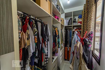 Apartamento à venda com 180m², 3 quartos e 1 vaga Apartamento à venda com 180m², 3 quartos e 1 vagaCloset do Quarto 1