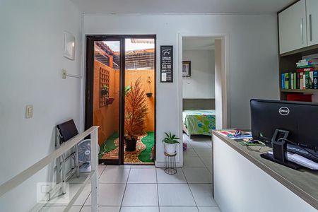 Apartamento à venda com 180m², 3 quartos e 1 vaga Apartamento à venda com 180m², 3 quartos e 1 vagaEscritório