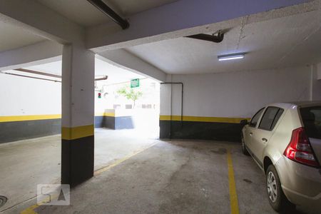 Apartamento à venda com 180m², 3 quartos e 1 vaga Apartamento à venda com 180m², 3 quartos e 1 vagaGaragem
