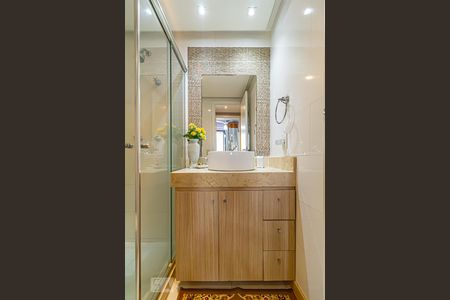 Apartamento à venda com 180m², 3 quartos e 1 vaga Apartamento à venda com 180m², 3 quartos e 1 vagaBanheiro Social