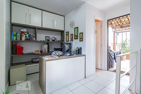 Apartamento à venda com 180m², 3 quartos e 1 vaga Apartamento à venda com 180m², 3 quartos e 1 vagaEscritório