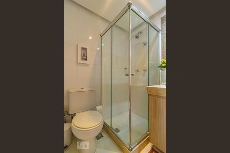 Apartamento à venda com 180m², 3 quartos e 1 vaga Apartamento à venda com 180m², 3 quartos e 1 vagaBanheiro Social