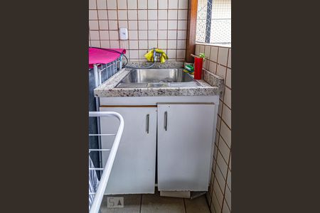 Apartamento à venda com 180m², 3 quartos e 1 vaga Apartamento à venda com 180m², 3 quartos e 1 vagaÁrea de Serviço