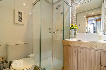 Apartamento à venda com 180m², 3 quartos e 1 vaga Apartamento à venda com 180m², 3 quartos e 1 vagaBanheiro Social