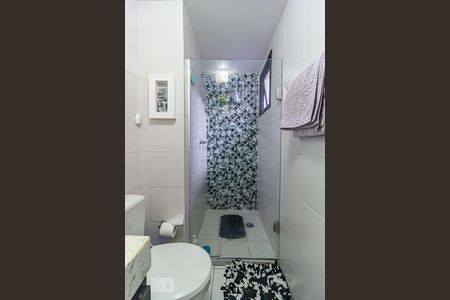 Apartamento à venda com 180m², 3 quartos e 1 vaga Apartamento à venda com 180m², 3 quartos e 1 vagaBanheiro da Suíte 1