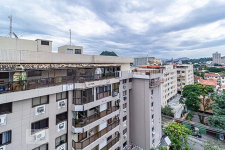 Apartamento à venda com 180m², 3 quartos e 1 vaga Apartamento à venda com 180m², 3 quartos e 1 vagaVista da Cobertura