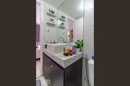 Apartamento à venda com 180m², 3 quartos e 1 vaga Apartamento à venda com 180m², 3 quartos e 1 vagaBanheiro da Suíte 1