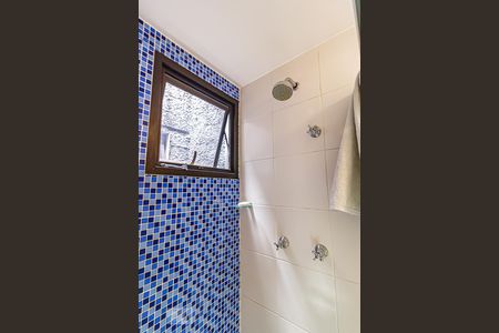 Apartamento à venda com 180m², 3 quartos e 1 vaga Apartamento à venda com 180m², 3 quartos e 1 vagaBanheiro da Suíte 2