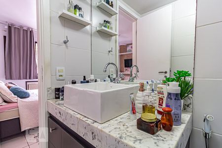 Apartamento à venda com 180m², 3 quartos e 1 vaga Apartamento à venda com 180m², 3 quartos e 1 vagaBanheiro da Suíte 1