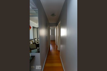 Apartamento à venda com 72m², 3 quartos e 1 vagaCorredor